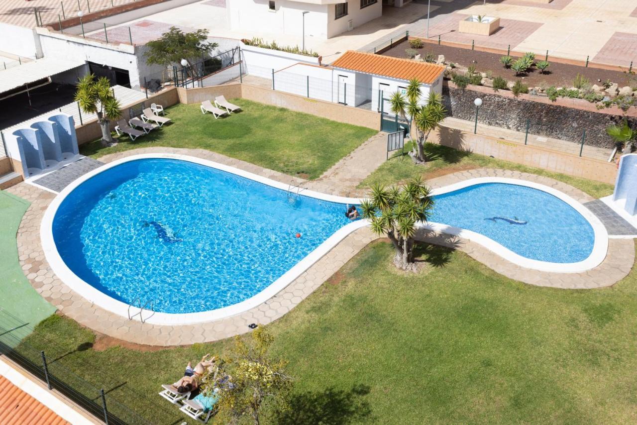 Black And White Apartment Free Wifi Los Cristianos  Exterior foto